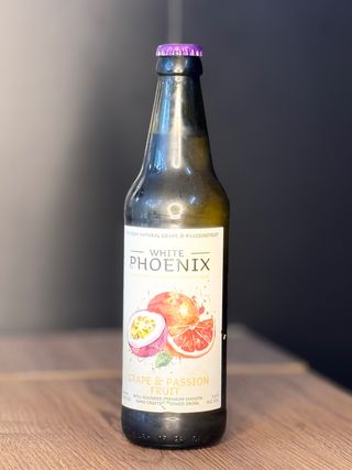 ფენიქსის ყურძენი და პასიფლორა 0.45ლ