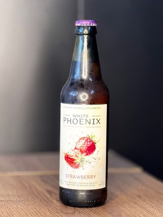 ფენიქსის მარწყვი 0.45ლ