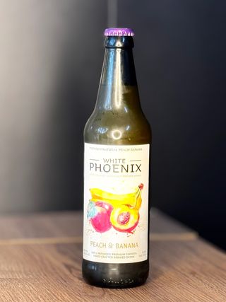 ფენიქსის ატამი და ბანანი 0.45ლ