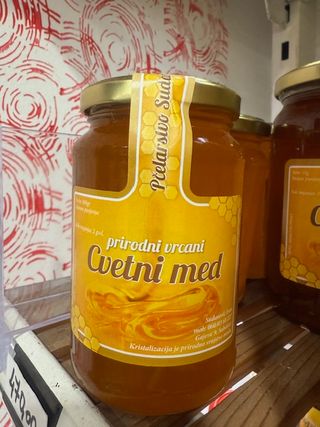 MED CVETNI VELIKI