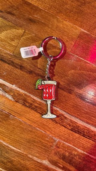 Breloczek Z Kieliszkiem I Wisienką