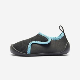 Zapatillas antideslizante slipper velcro Bebé Domyos 110 negras del 20 al 32.22 Gris