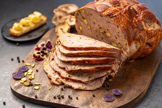 POULET BRAISE FUME AU TRUFF PISTACHE - 150 Gr