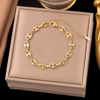 ოქროსფერი ოვალური რგოლის სამაჯური – 18K პრემიუმი / Golden Oval Link Bracelet – 18K Premium