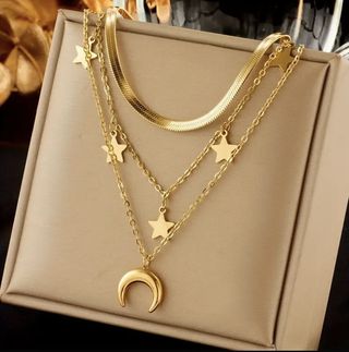 მთვარე და ვარსკვლავების ფენიანი ყელსაბამი / Moon & Stars Layered Necklace
