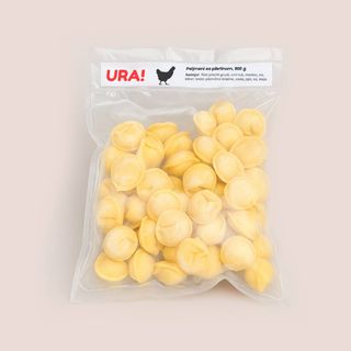 Peljmeni sa piletinom i puterom / Куриные пельмени со сливочным маслом