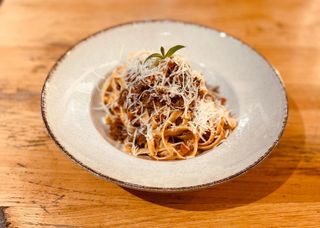 პასტა ბოლონეზა