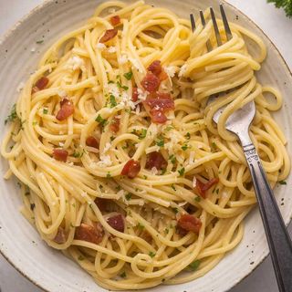 პასტა კარბონარა