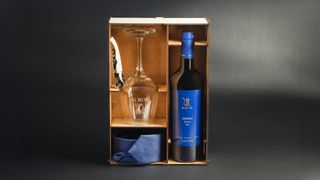 Blue Tie საფერავი საკოლექციო