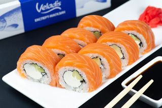 Філадельфія Deluxe з лососем