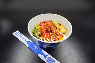 Поке з лососем