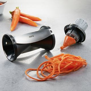 Spiralni rezač Gefu 13780 za špagete od povrća