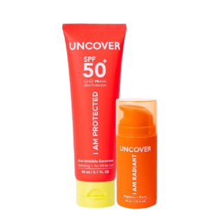 Nourishes and protects the skin with moisturizing and SPF