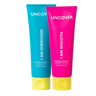 Prevents breakouts, refines pores, and shields skin from UV rays
