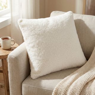 Cuscino arredo latte  - sherpa 45x45 cm