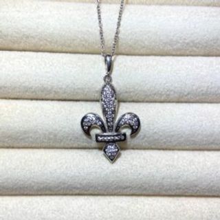 Srebreni lančić sa motivom ljiljana i cirkonima 004