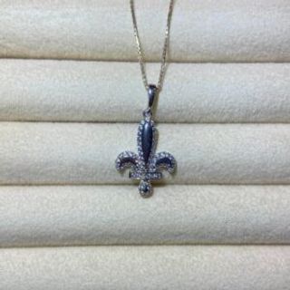 Srebreni lančić sa motivom ljiljana i cirkonima 003