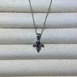 Srebreni Lančić sa motivom ljiljana 001