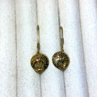 Pozlaćene zvekir naušnice na provlačenje 02