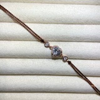 Rose gold narukvica sa prozirnim cirkonom srce i duplim debljim lancem