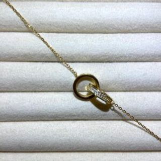 Pozlaćena narukvica dva kruga jedan unutar drugog