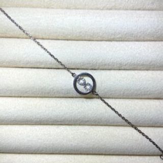 Srebrena narukvica u obliku kruga sa motivom ‘infinity’