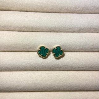 Pozlaćene naušnice u obliku djeteline zelene sa crnim linijama