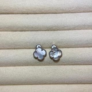 Srebrene naušnice u obliku djeteline sedef velike 001