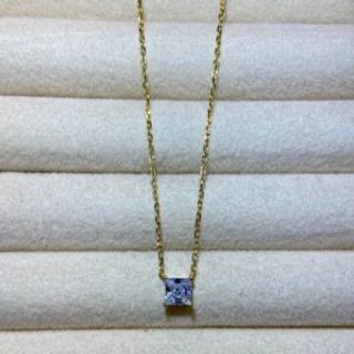 Pozlaćeni lančić kocka cirkon