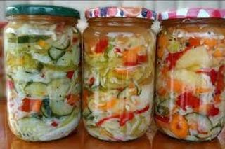 Šarena salata kisela