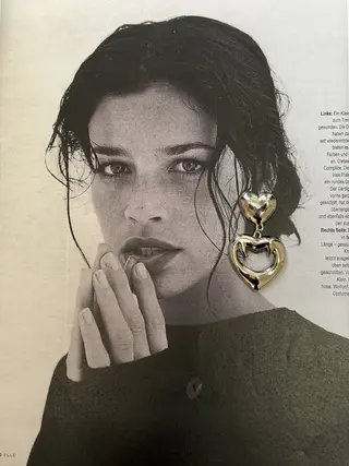 NOIR Heart earrings