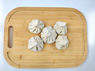 ხინკალი 
(საქონლის ხორცით)