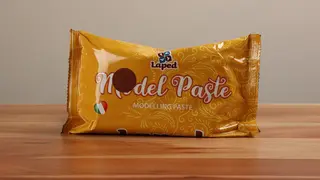 მოდელ პასტა ყავისფერი (1კგ)