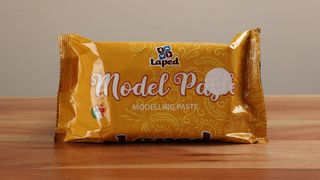 მოდელ პასტა თეთრი (1კგ)