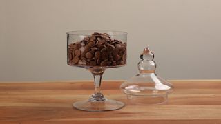 რძიანი შოკოლადის დისკები 19.5% (300გრ)