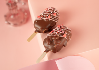 Prăjitură Eskimo cu ciocolată și caramel