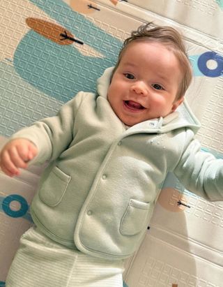 Casaco com capuz e forro polar térmico para recém-nascido, verde-claro