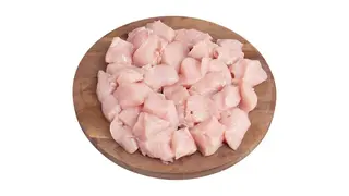 Pierś z kurczaka pokrojona w kostkę – 500 g