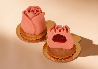 Prăjitură ”Trandafir” cu căpșună