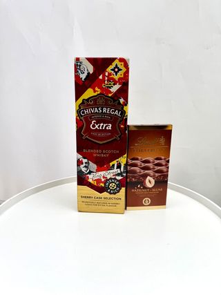 Poklon paket Chivas & čokolada