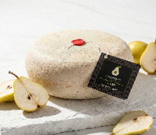 100g Ser włoski owczy Pecorino Toscano z gruszką