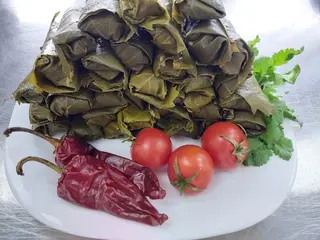 ტოლმა ვაზის 0,5კგ, ნედლი