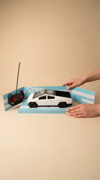 Cyber Truck White Remote-Controlled Car - Jucarii Copii