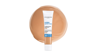 Cremă BB hidratantă SPF 50 Nuanță medie, 40 ml