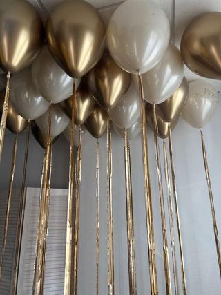 Ballons décoratifs dorés et blancs pour fête (1 pièce)