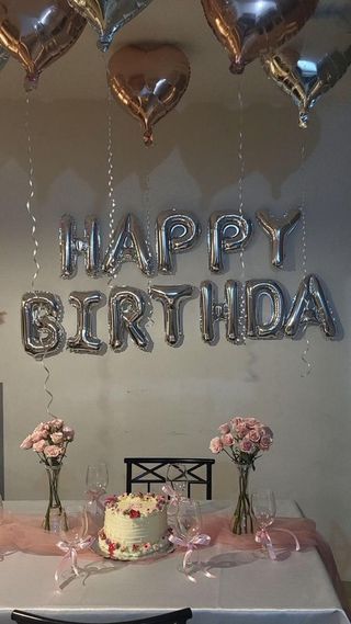 Ballons Happy Birthday argent + ballons cœur