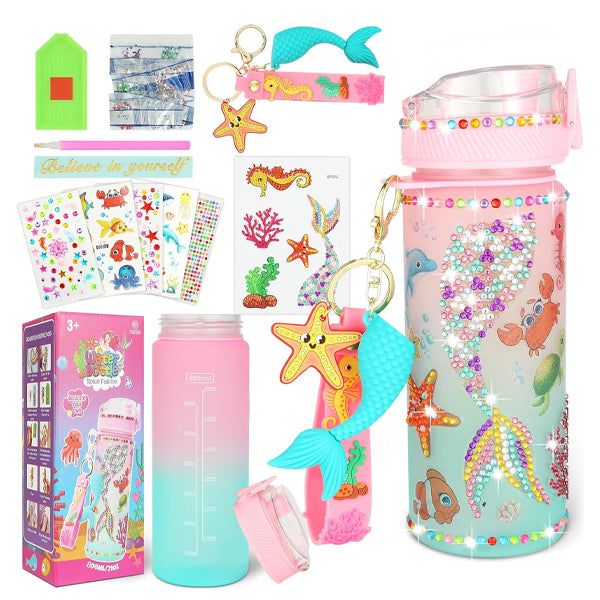 Lunch Box & Gourdes.