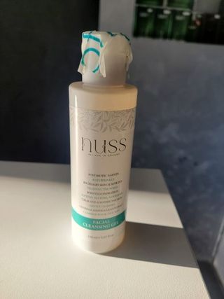 GEL ZA CISCENJE LICA 150 ml