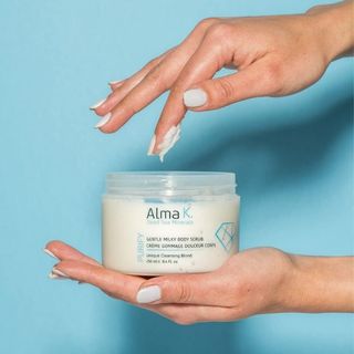 Alma K Body Care Ніжний Молочний Скраб Для Тіла 250мл