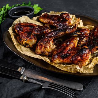 Крильця в маринаді (100г)